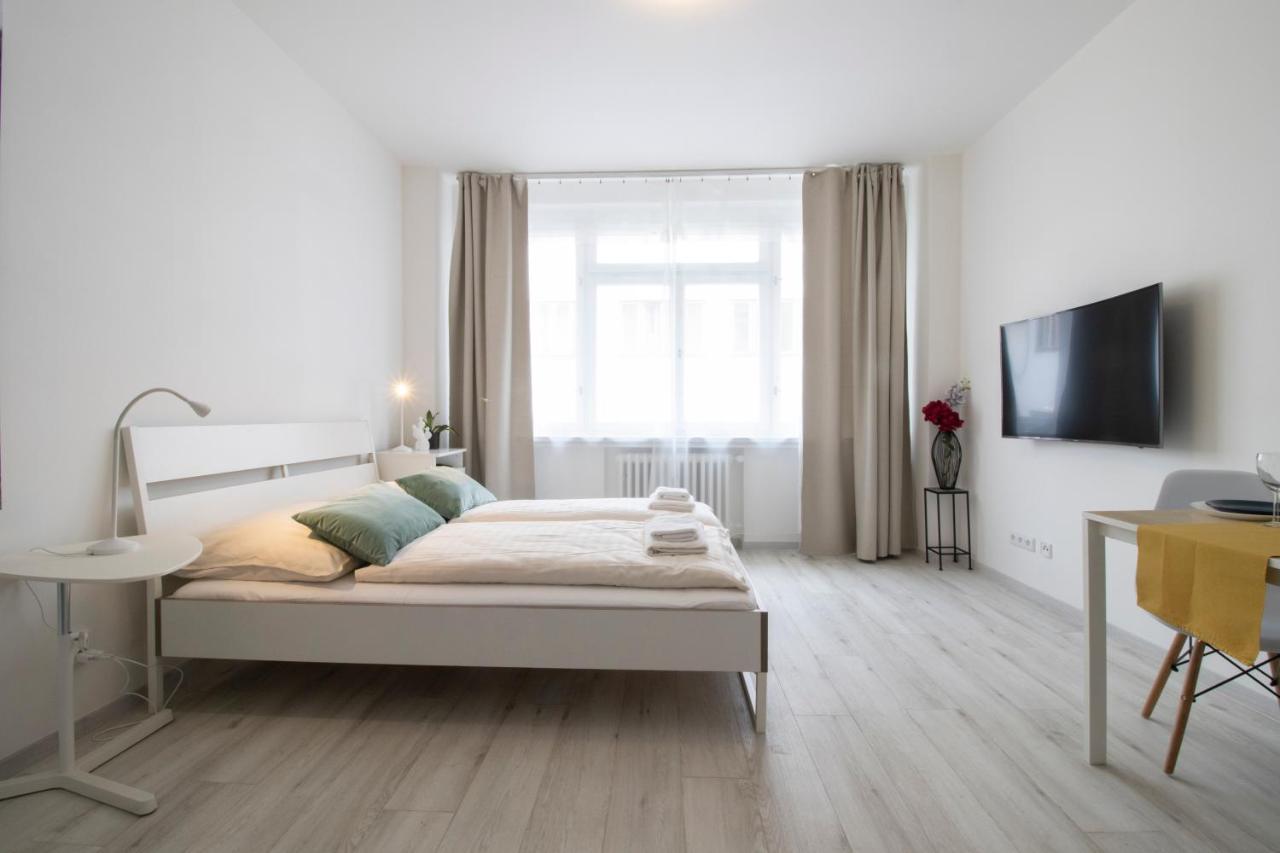 Prague Apartments Esterno foto