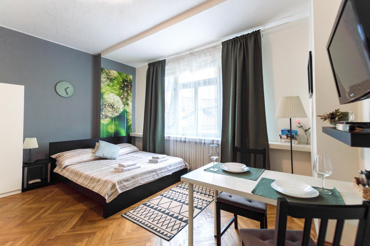Prague Apartments Esterno foto